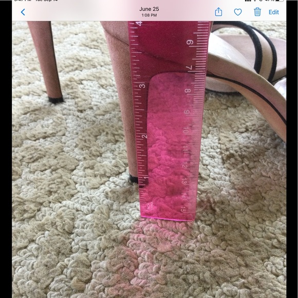 GUCCI  Suede Heels - Picture 7 of 10